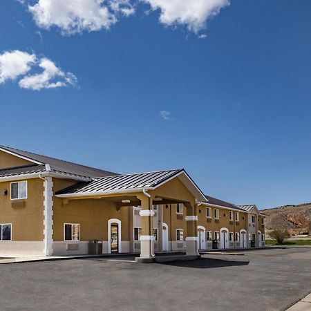 Hotel Super 8 By Wyndham Richfield Ut Exterior foto